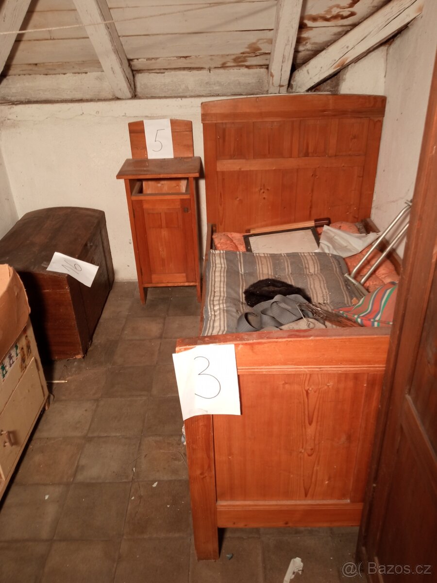 Starožitný nábytek - 3