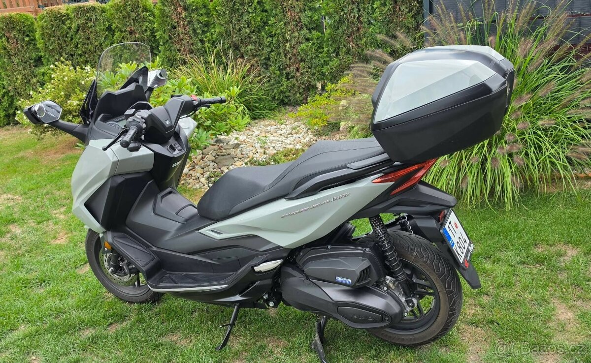 Honda Forza 350 - 3