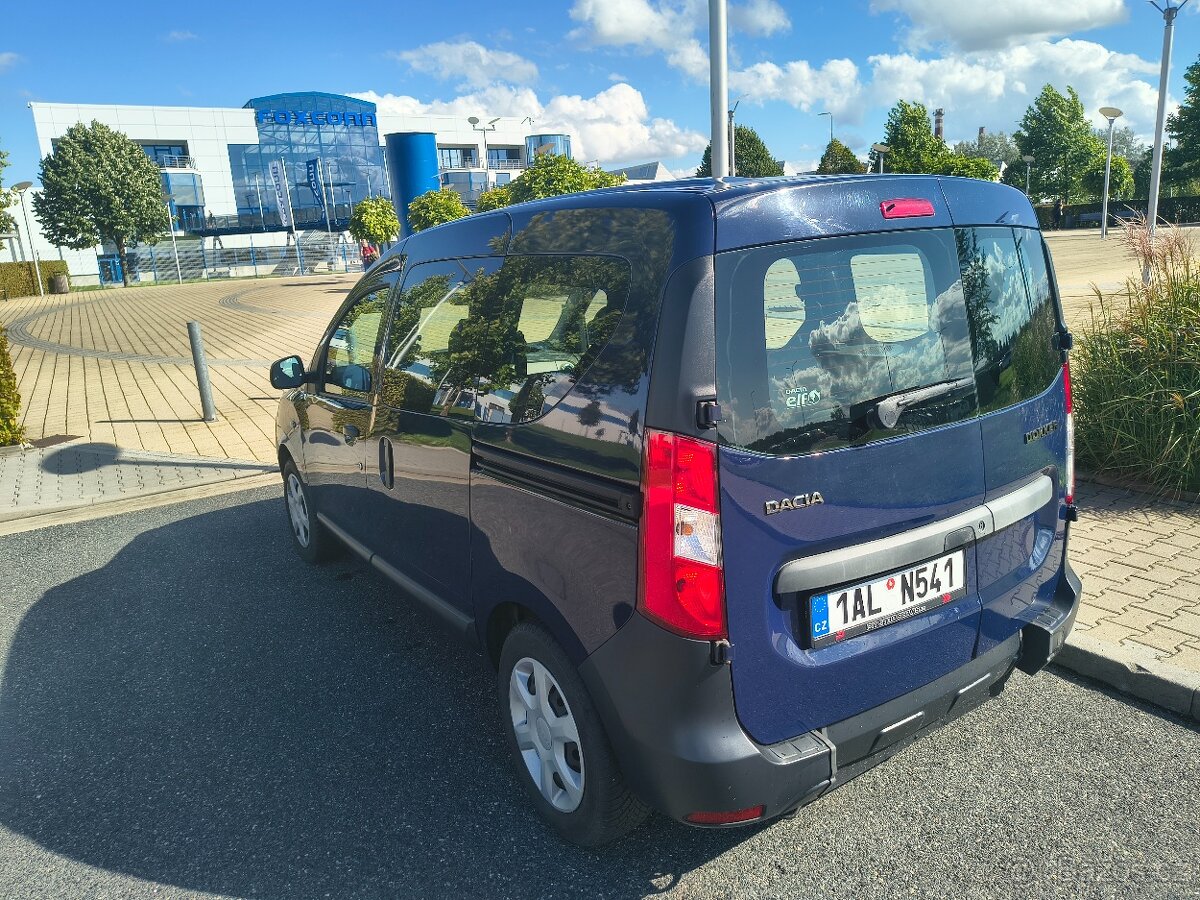 Dacia Dokker s úpravou pro převoz inv. vozíku - 3