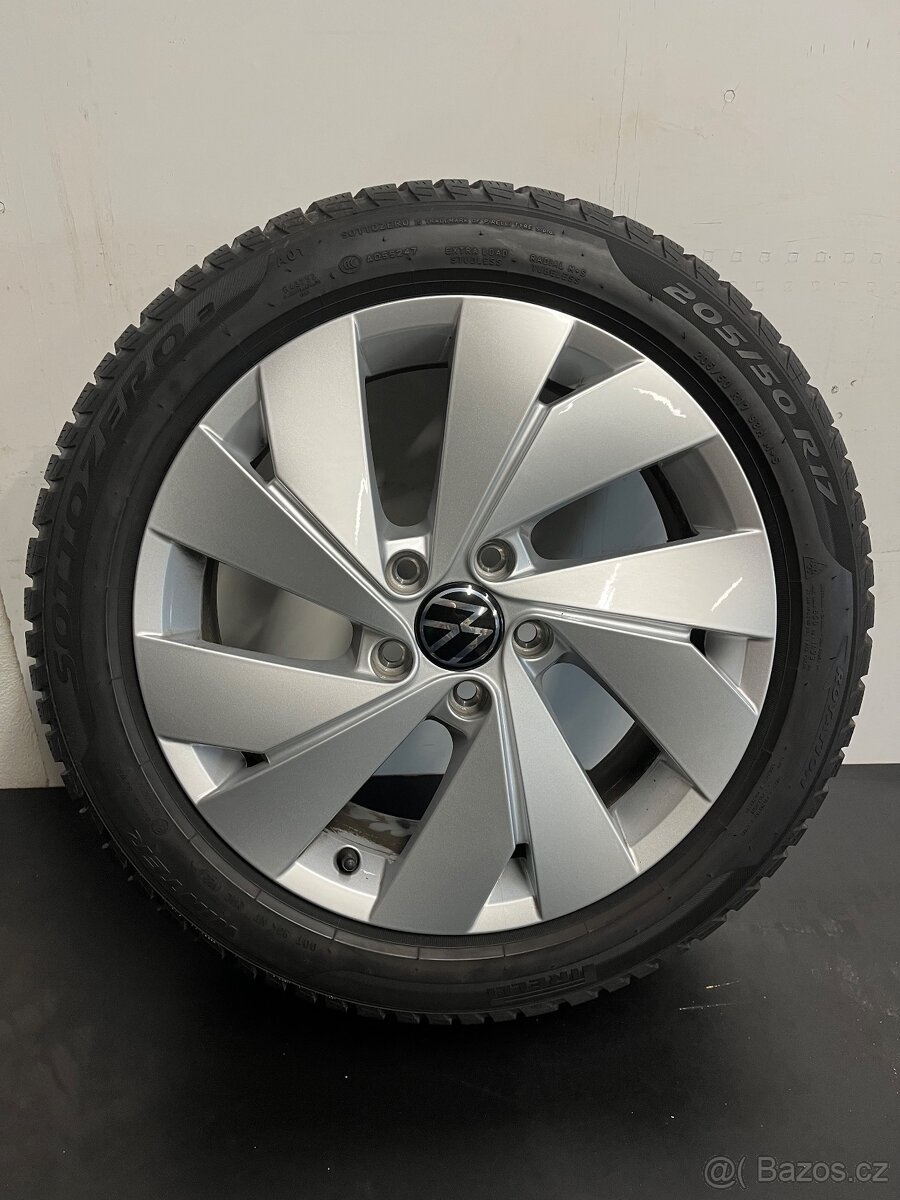 VW Golf IIV R18 Zánovní zimní sada - 3