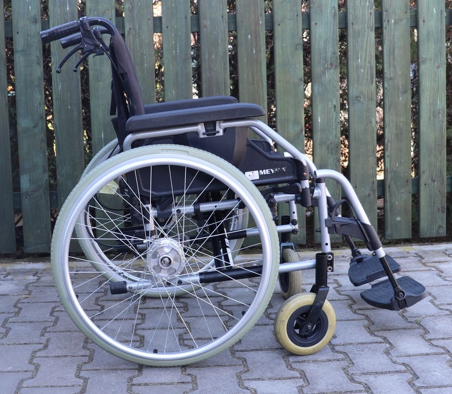 016-Mechanický invalidní vozík Meyra. - 3