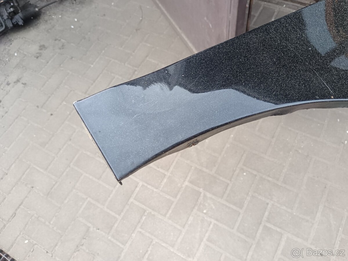 Golf 5 combi blatník pravý přední - 3