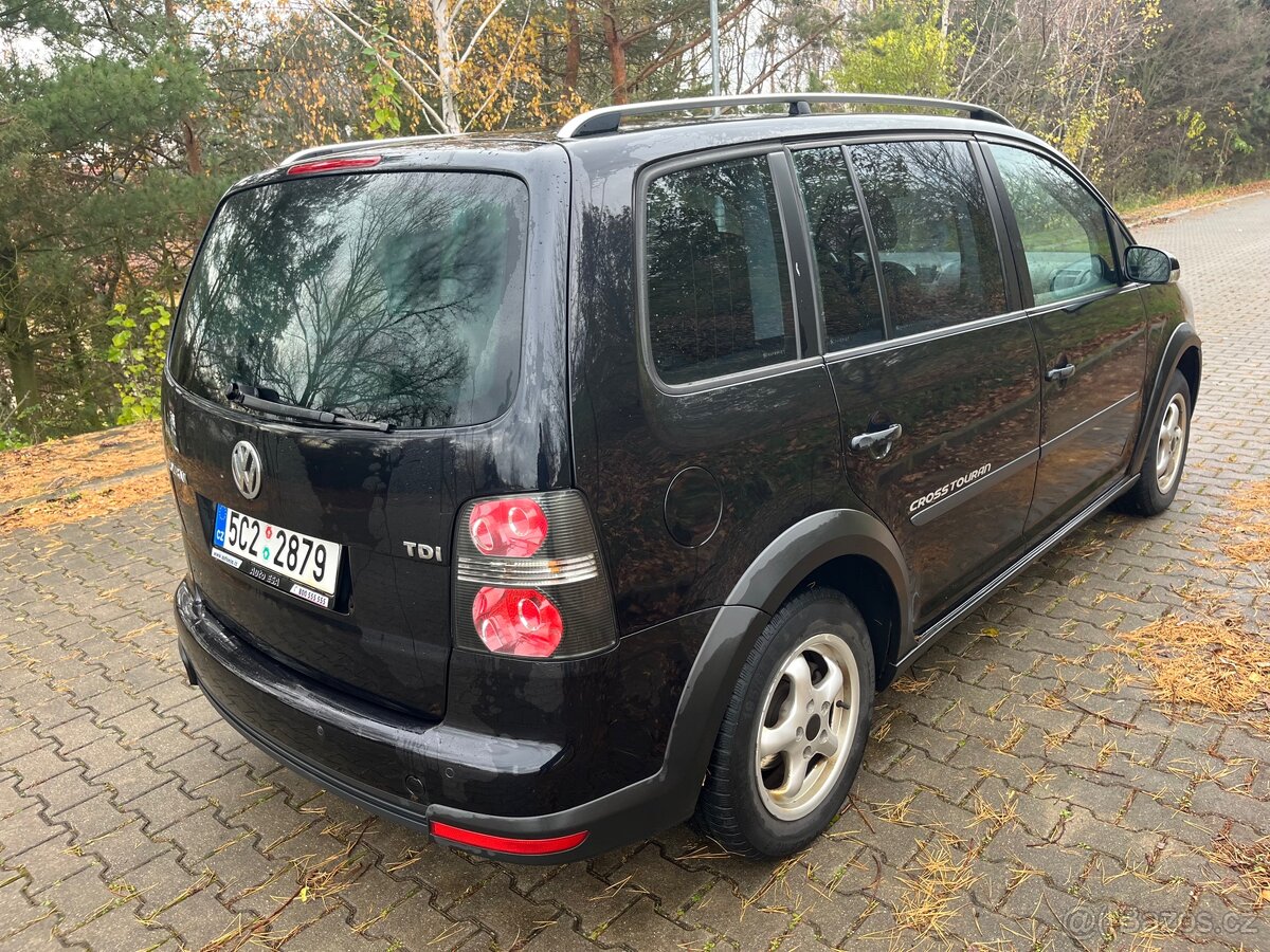 VW Touran Cross 1.9 TDI - díly z vozu - 3