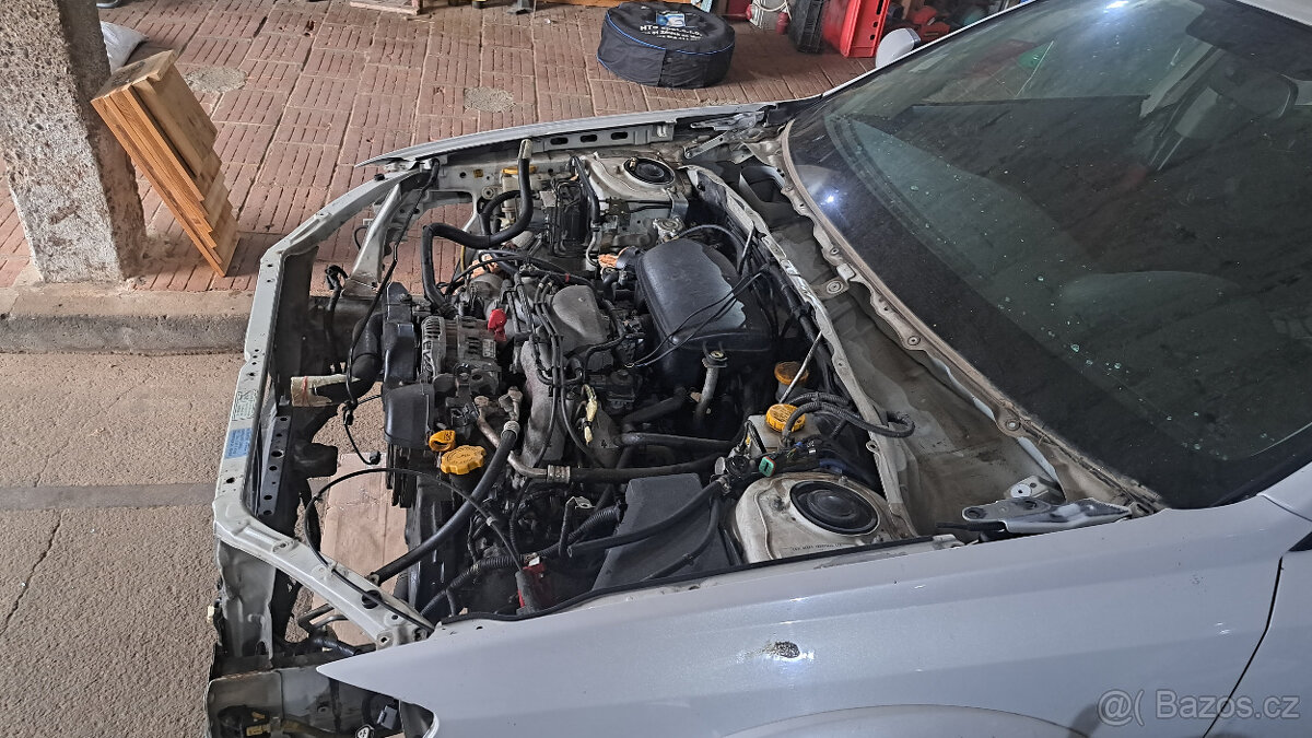 Náhradní díly ze Subaru Outback BP 2004 2.5 manuál - 3