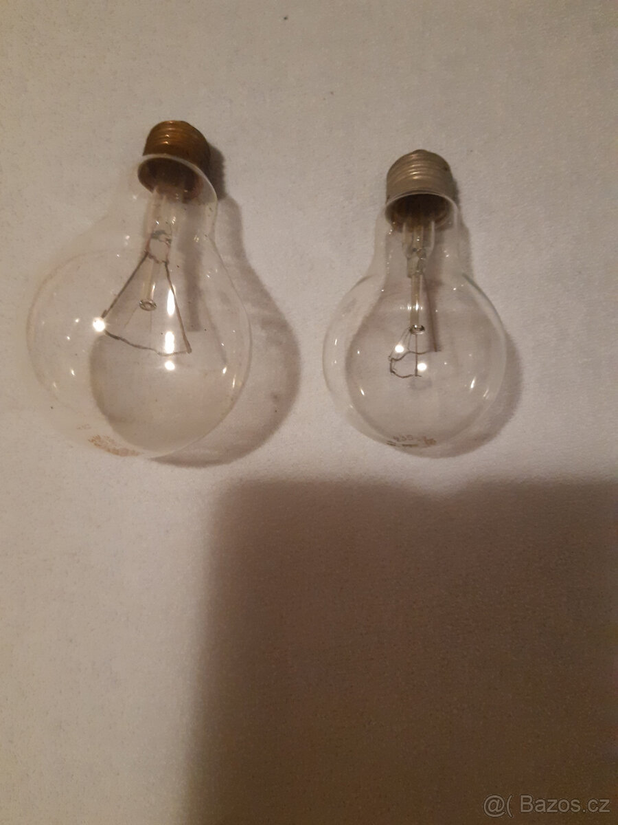 Stará žárovka 200W (PHILIPS) + 150W (???) - 3