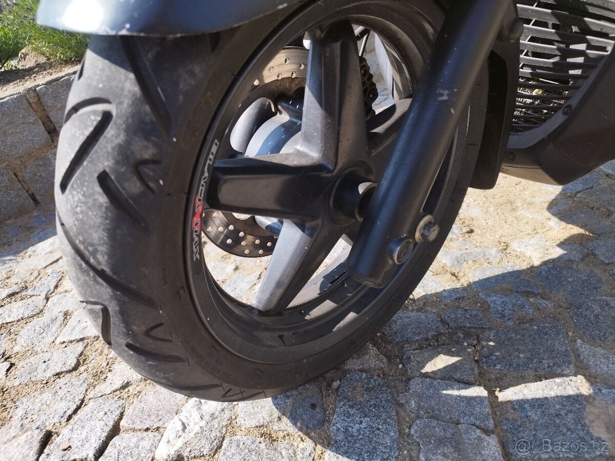 Yamaha Xmax 125cm - 3