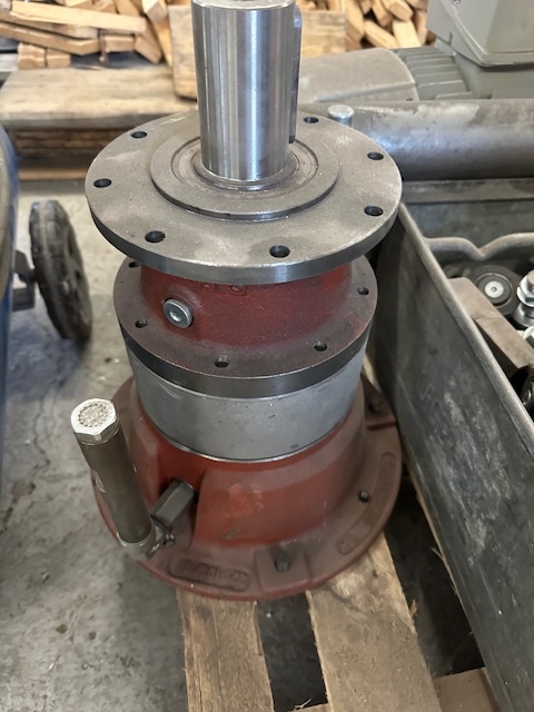 Komplet motor s převodovkou - 3