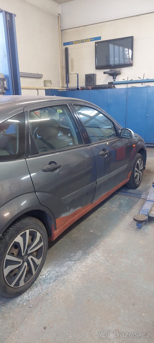 Ford focus - 3