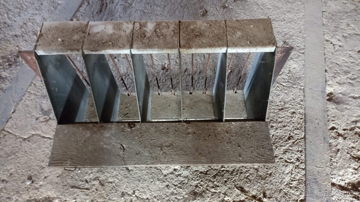 budníky s rošty a mřížkami a další vybavení holubníku - 3