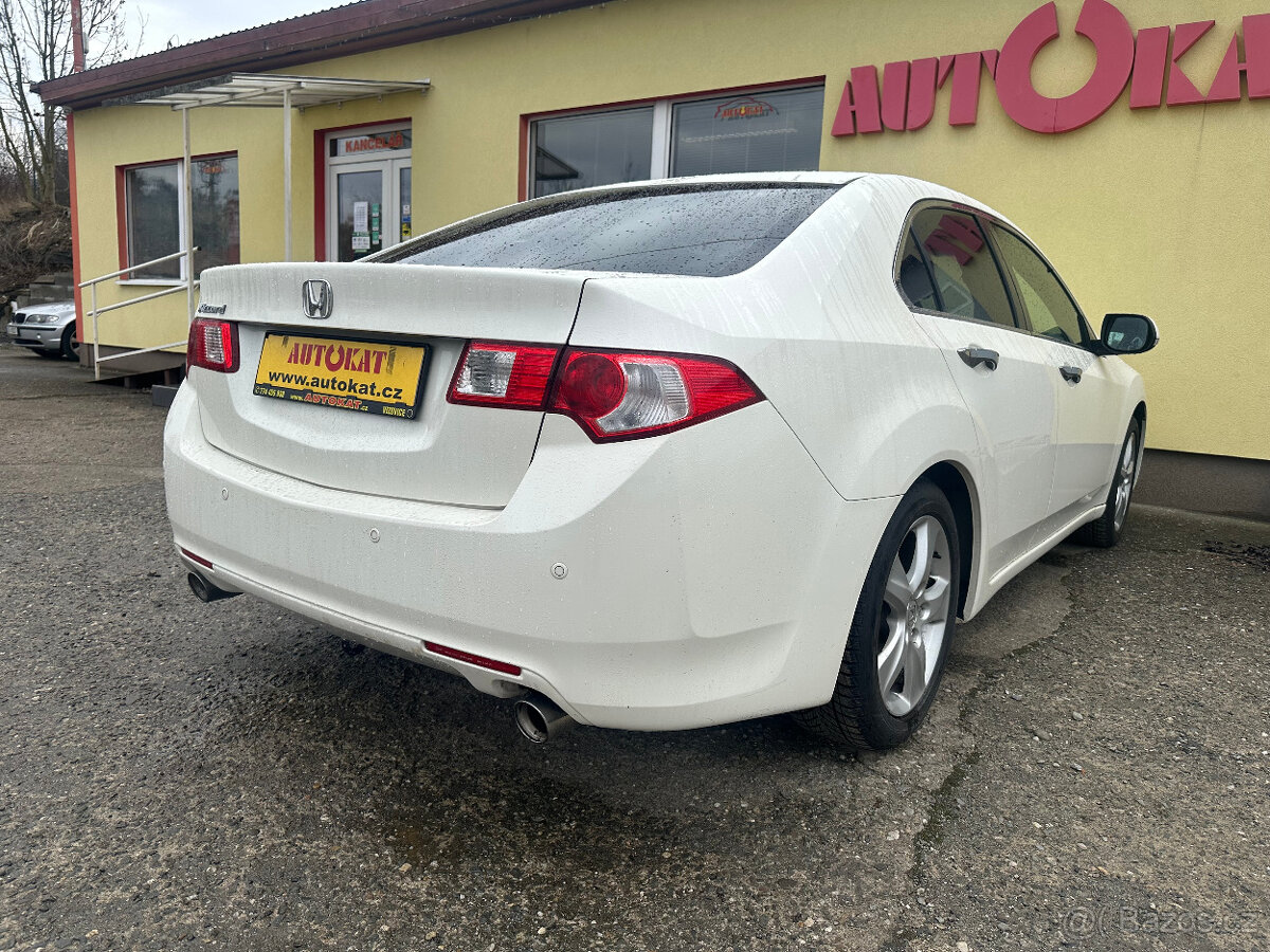 Honda Accord 2.4i-VTEC 148kW/8G/Executive - 3