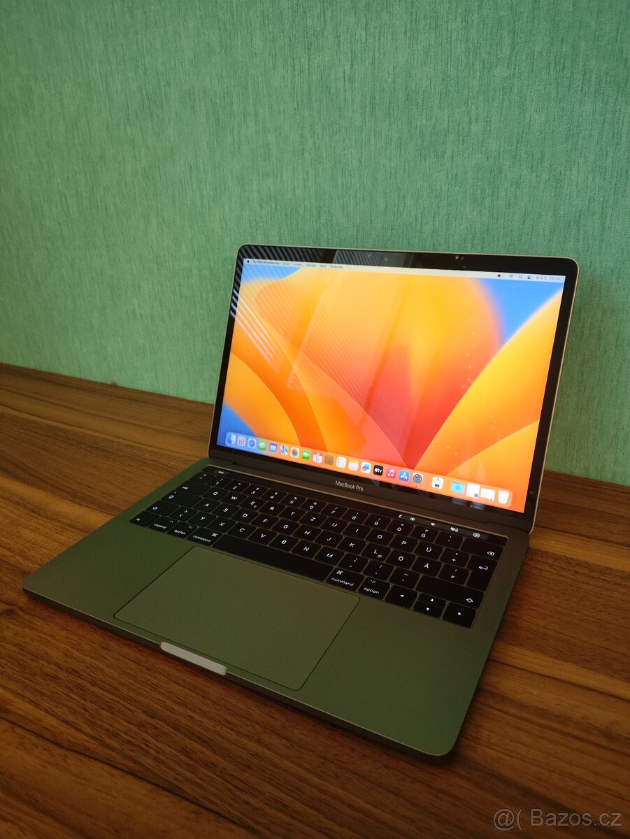 MacBook Pro 13 2017 | i5 • 8GB • 256GB SSD - 3