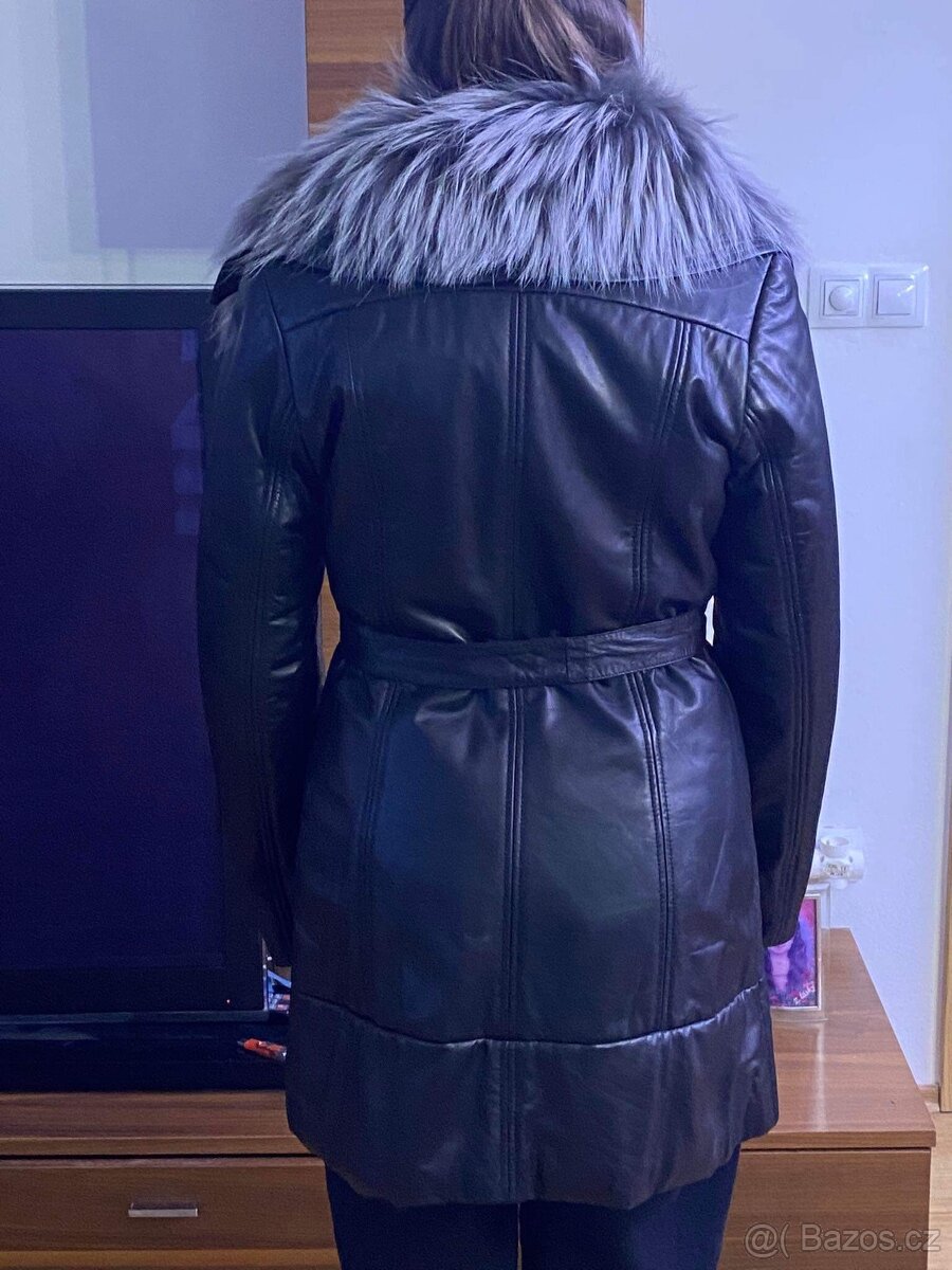 Prodám zateplený kožený kabát velikost M - 3