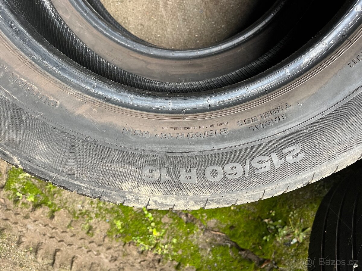 Pneu 215/60/16 - 3