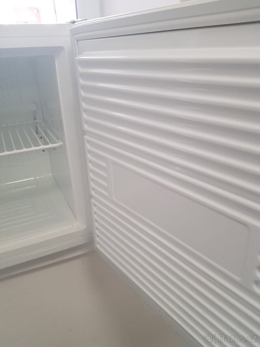 mrazák nástavba ELECTROLUX objem 50 litrů - 3