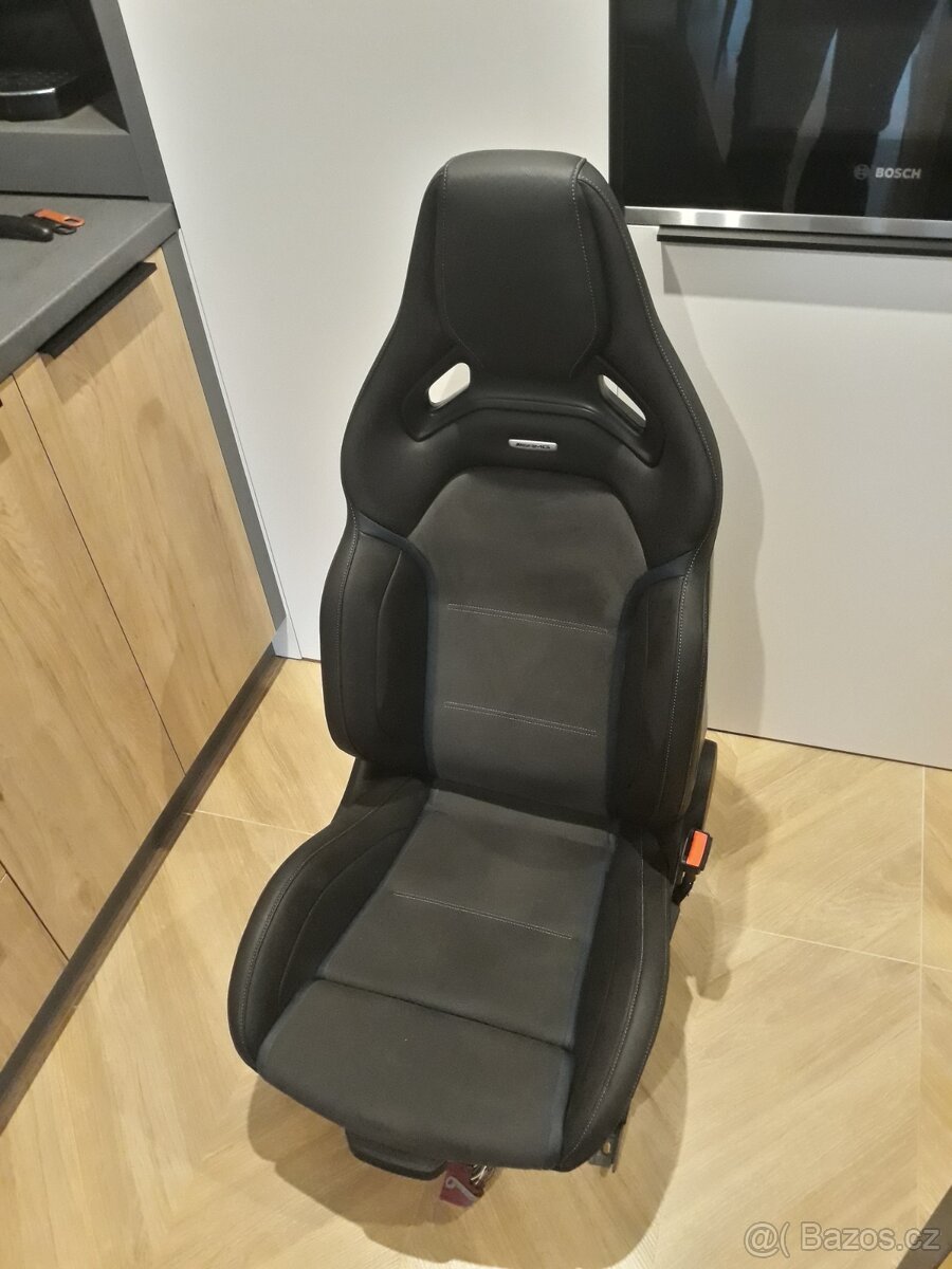 Športové sedadlá AMG - 3