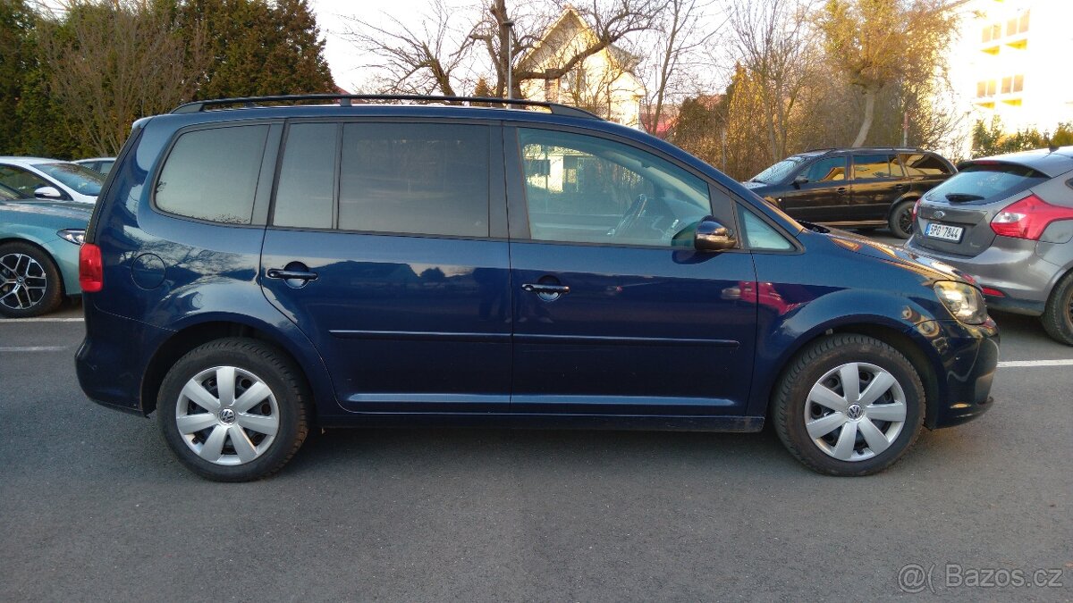 Touran 2,0 TDI Comfortline 2015 - 3