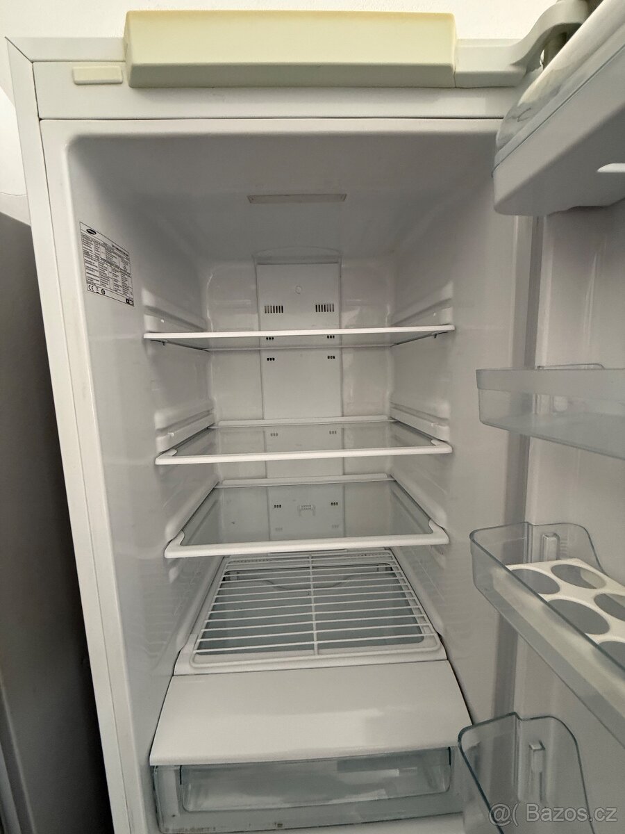 Prodám ledničku Samsung - 3