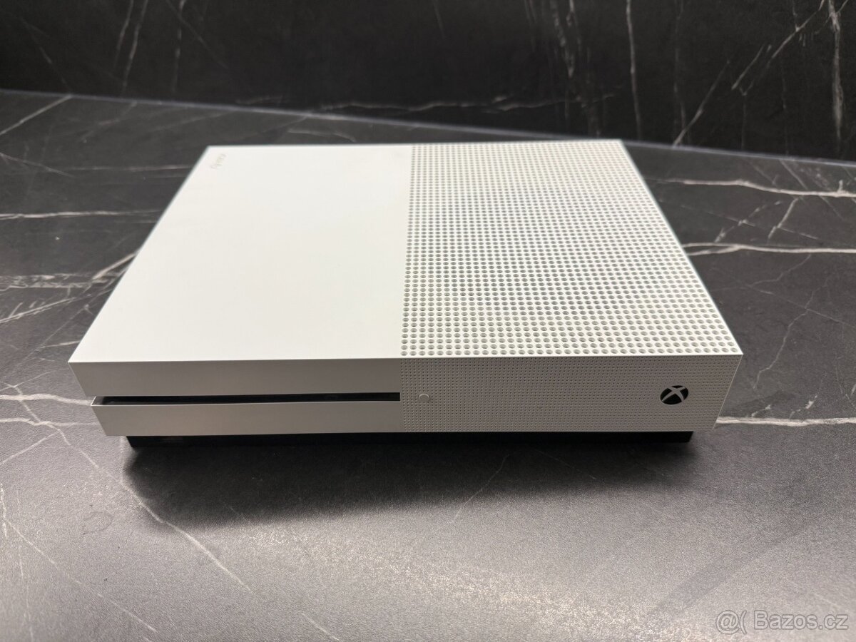 Prodám Xbox One S 500 GB - 3
