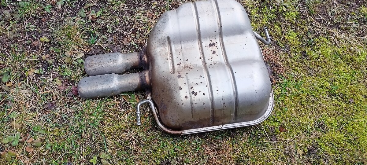 Výfuk - 3