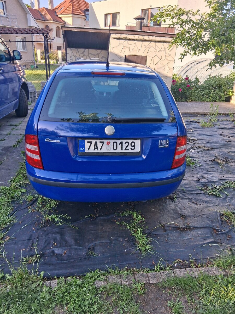 Škoda Fabia 1.2 47kw Benzín - 3