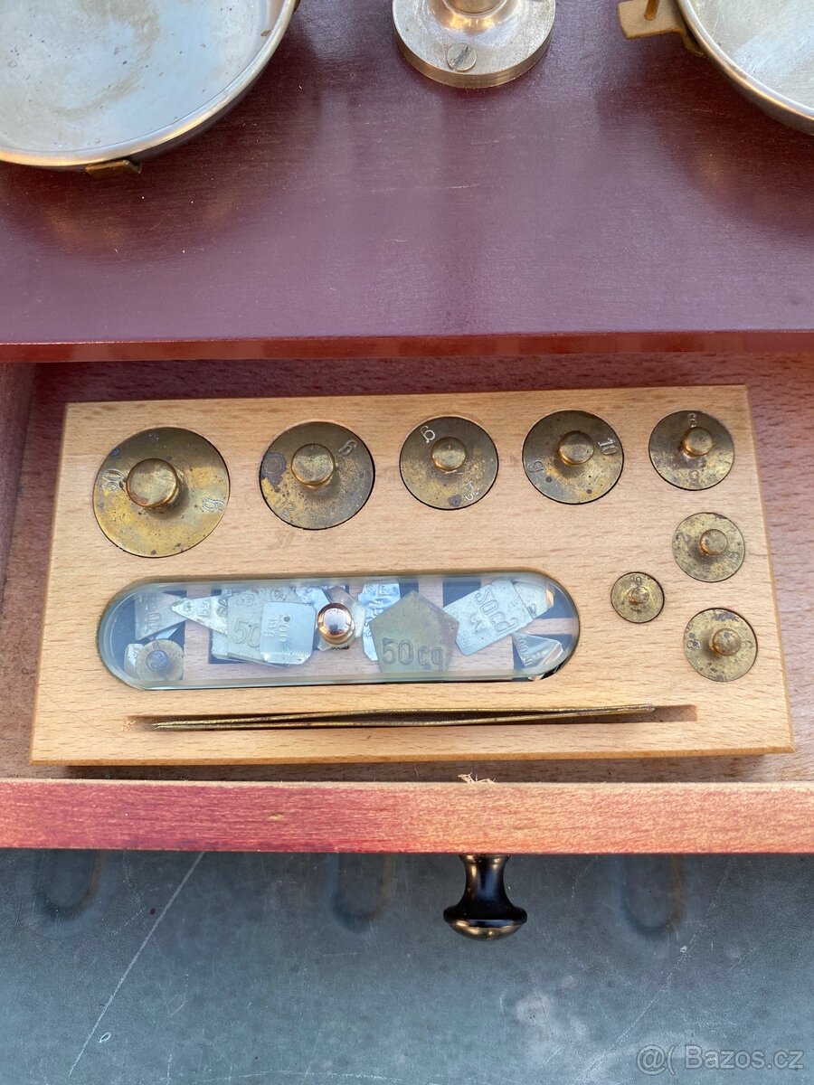 Laboratorní váhy - 3