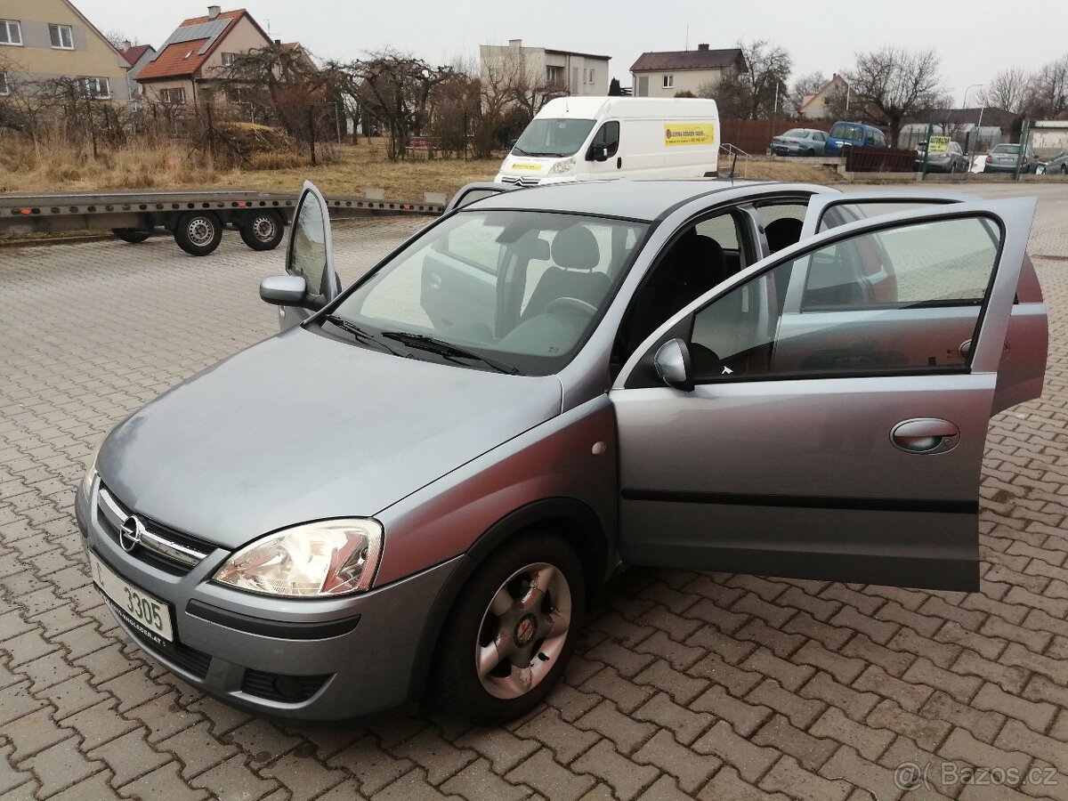Opel Corsa 1.3 DT, 51kW,provoz 2004, - 3