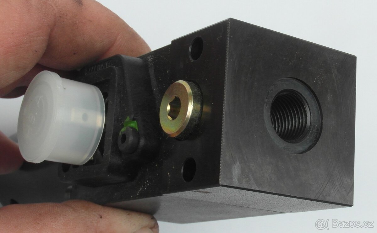 Hydraulické ovládání PARKER - 3