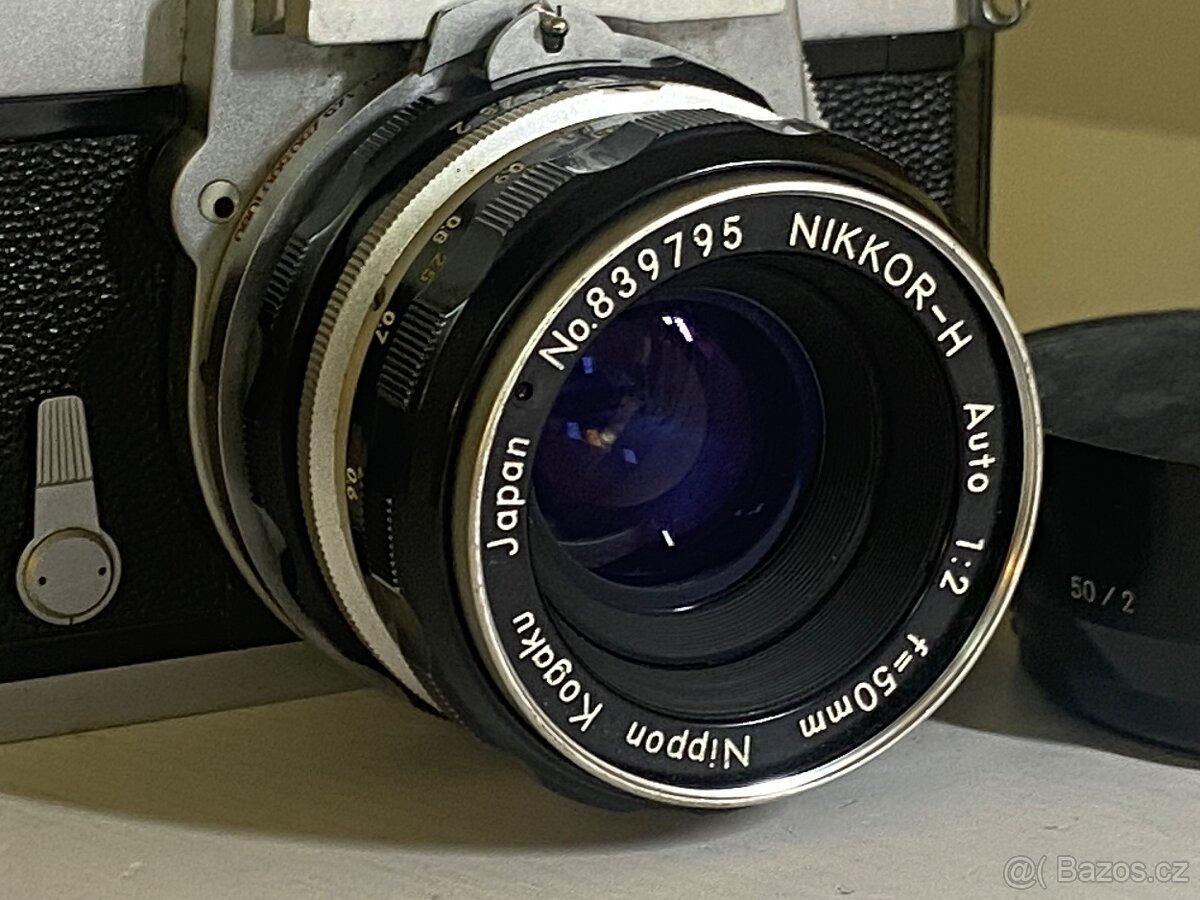 Nikon FTN Nikomat + Nikkor-H 50mm f/2 - 3