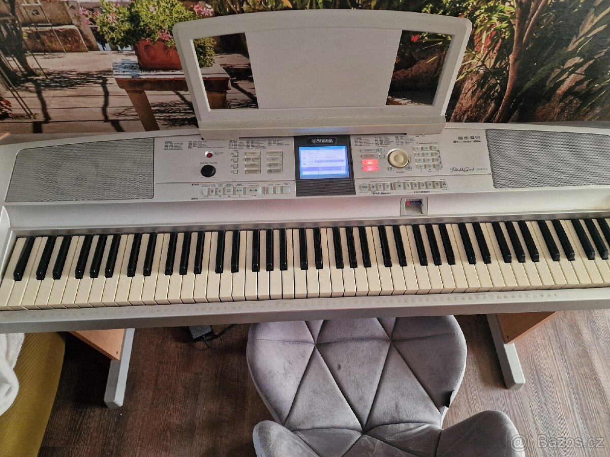 Yamaha DGX 550 - 3