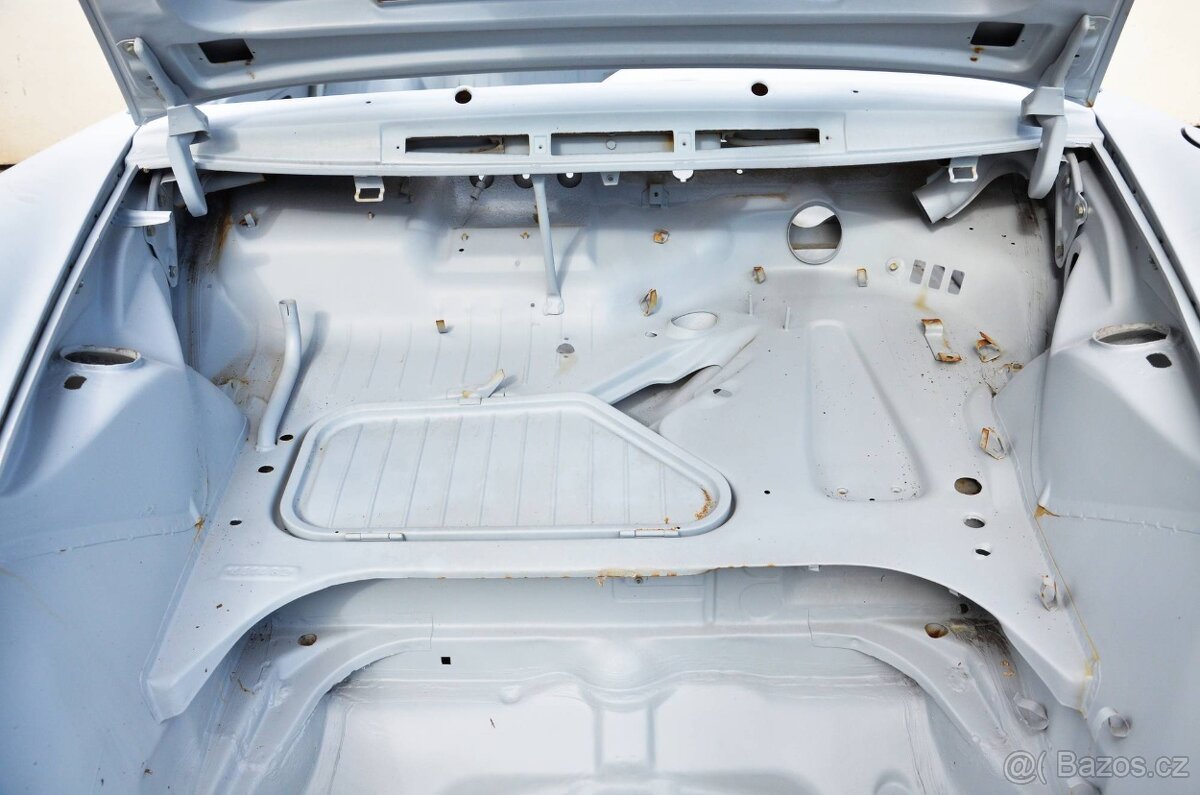 Karoserie Porsche 912 z roku 1967 - 3