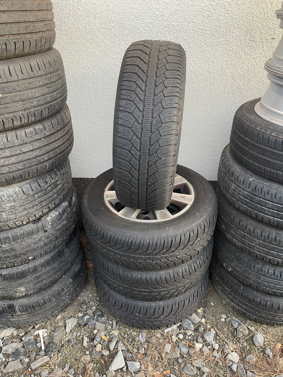 Zimni alu kola 195/65 R15 - 3