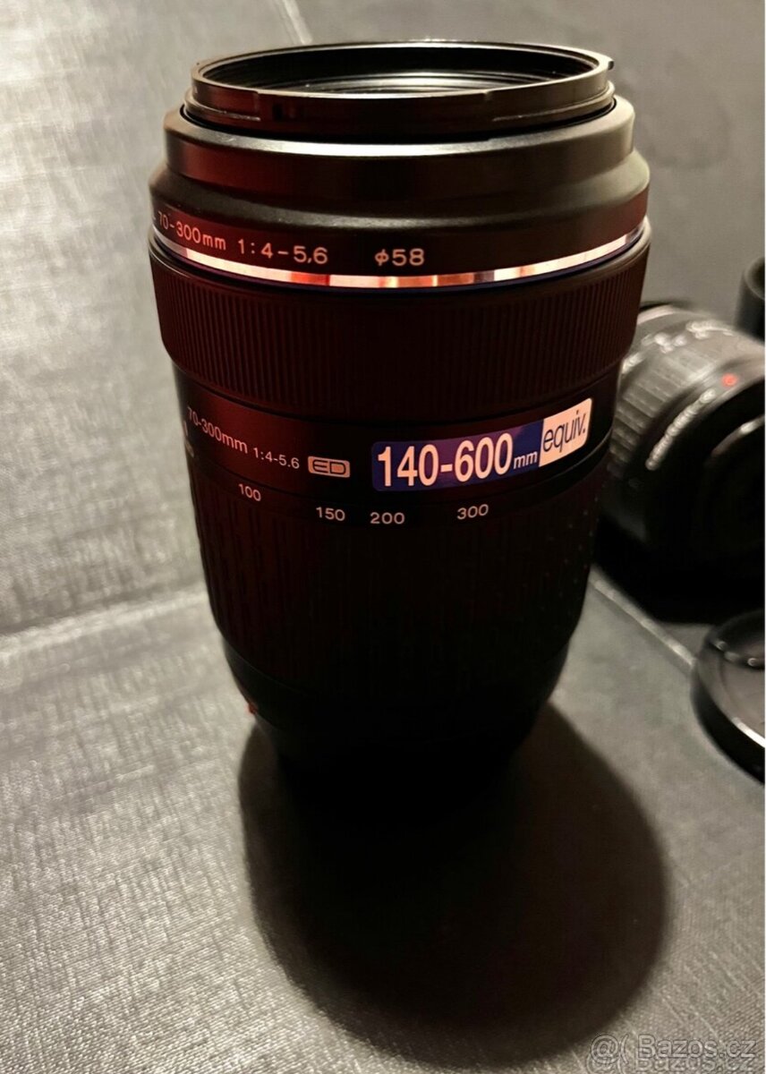 Olympus Zuiko 70-300mm a 14-42mm - 3