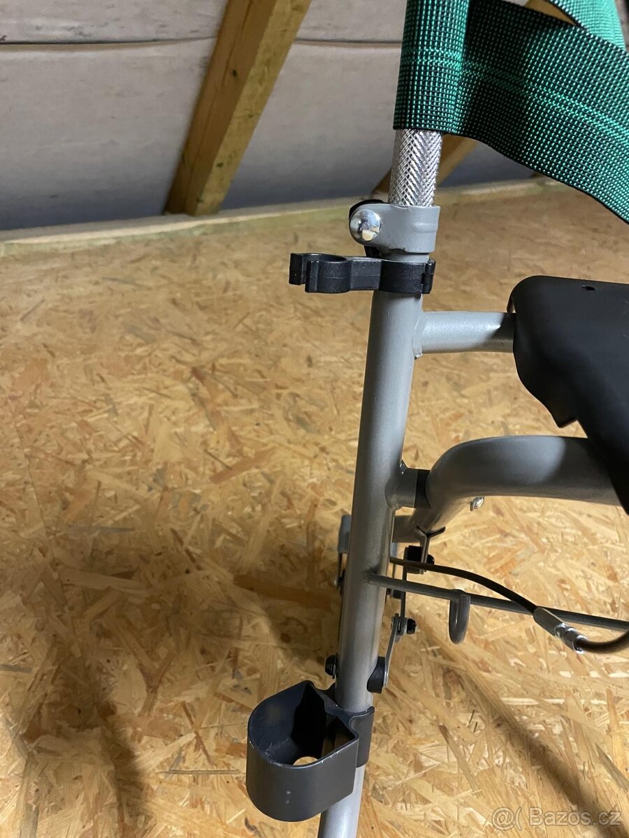 Chodítko skládací pro seniory - 3