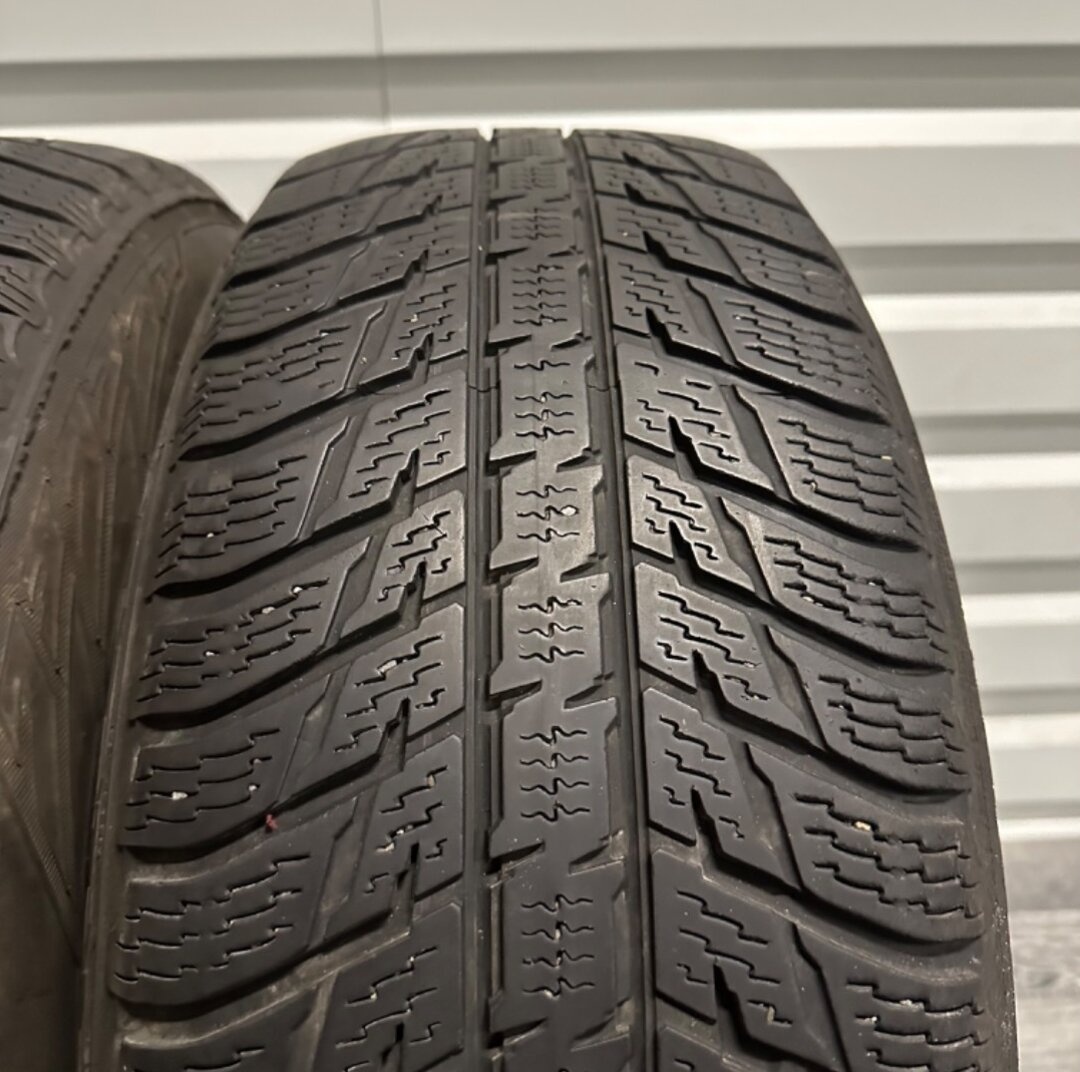 2ks pneu 225/65/17 NOKIAN - 3