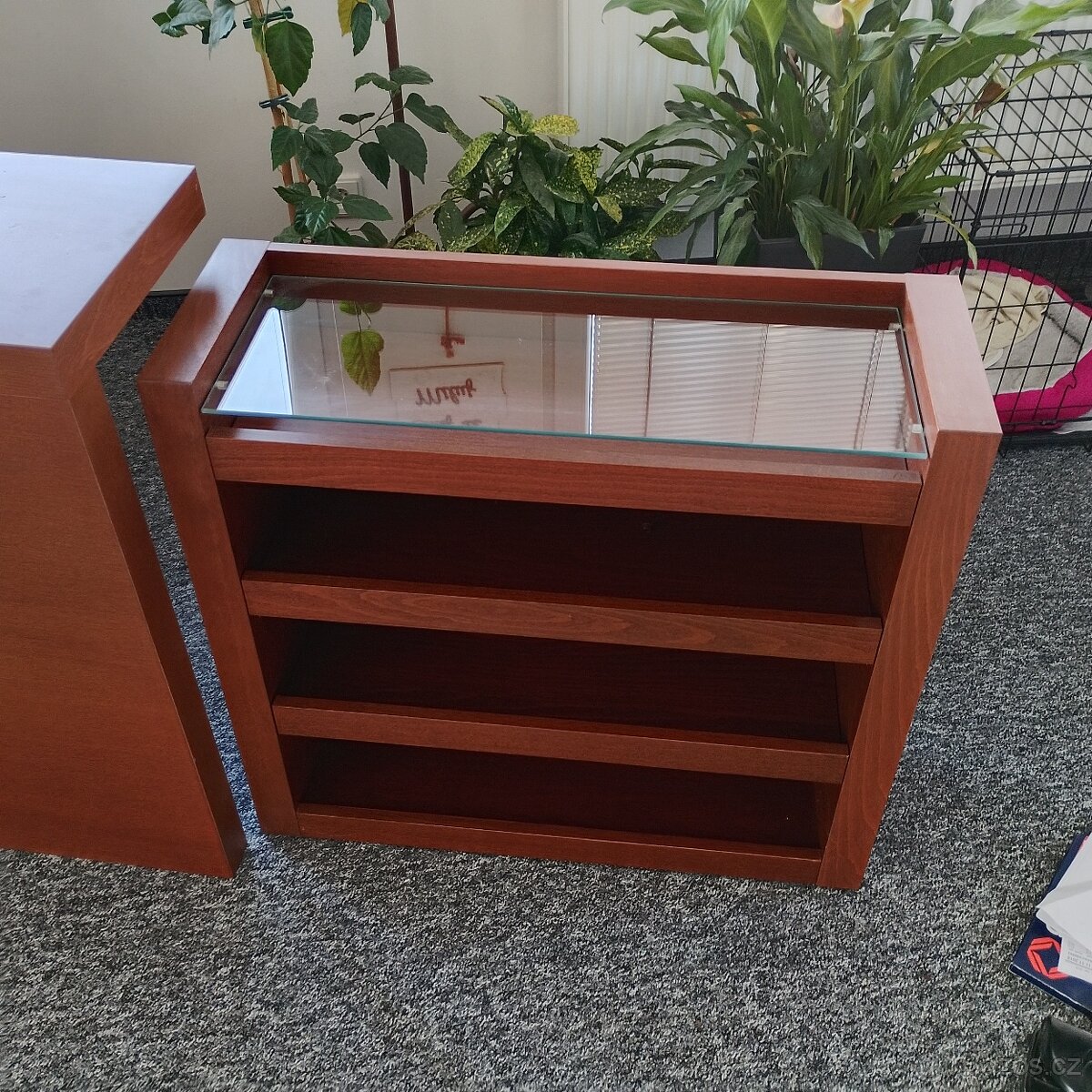 Druhé čelo postele + stolky - 3