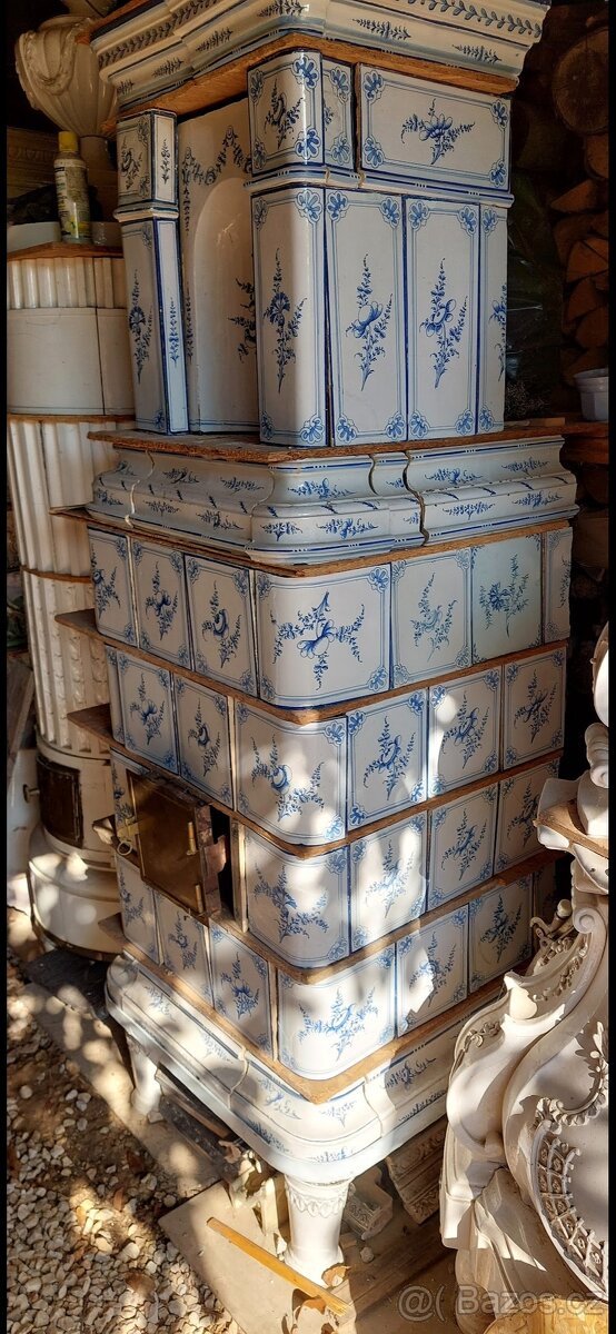 Kachlová kamna starozitná - 3