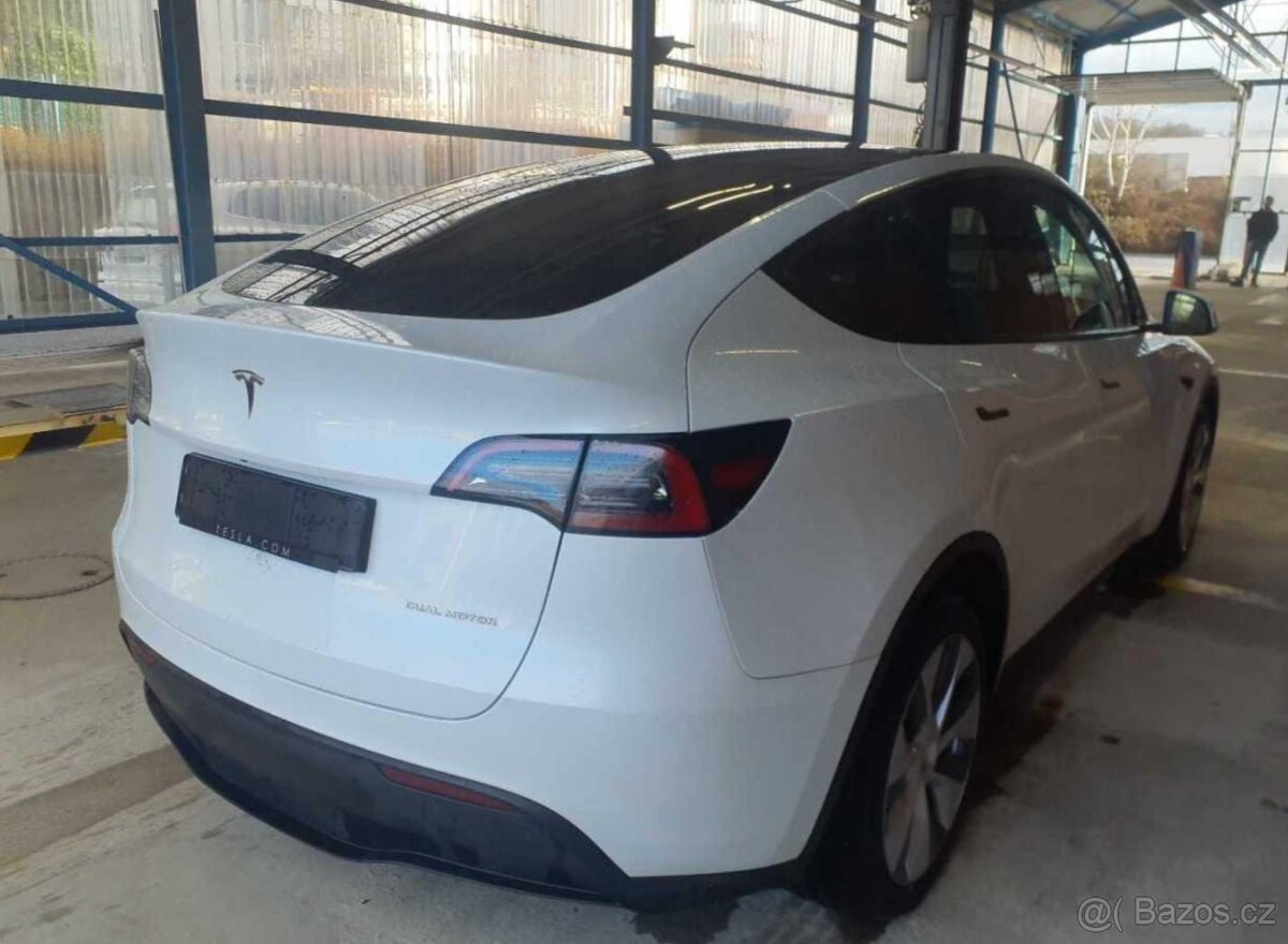 Tesla Model Y Long Range AWD 4×4 Berlín - 3
