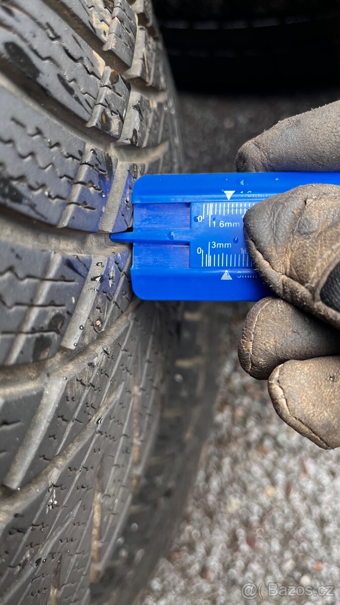 205/60 R16 GOODYEAR Ultragrip Performance 3 - 3