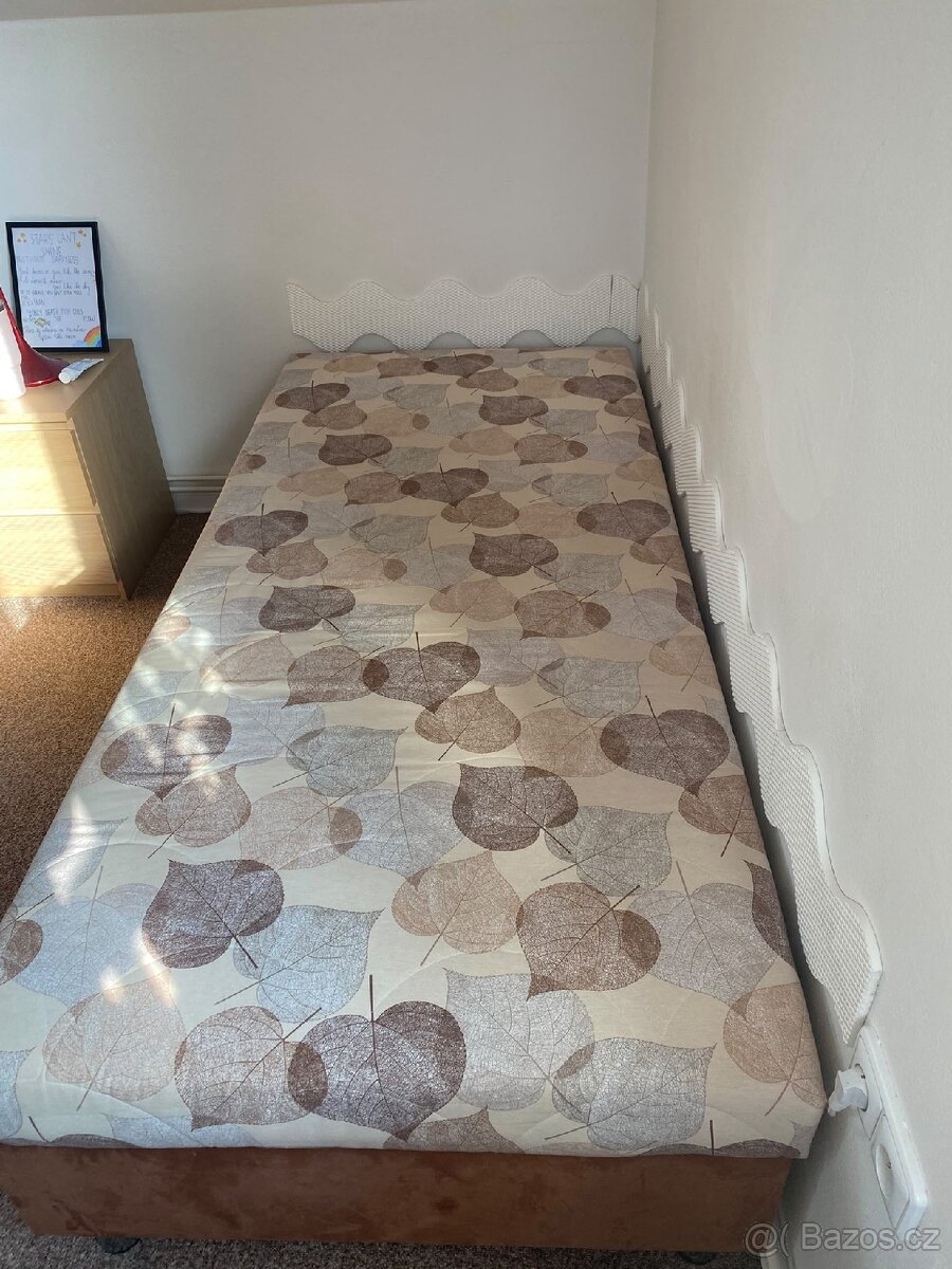Čalouněná postel 90 x 200 cm - 3