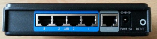 D-Link routery DI-604 a DIR-100 a switch DES-1005D - 3