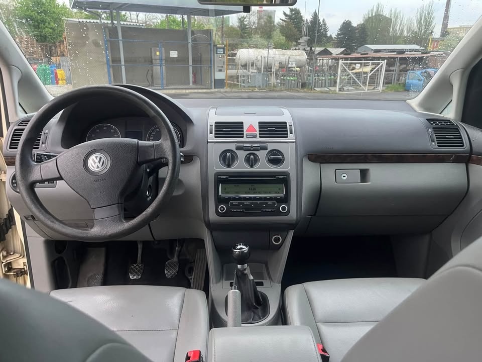 VW Touran 2.0i cng vw r.v. 2008 STK do 2027 - 3