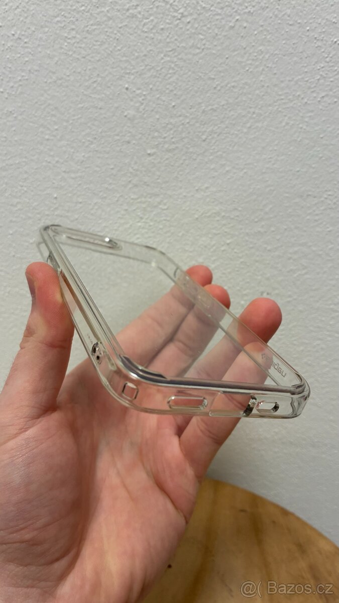 Spigen Ultra Hybrid Crystal Clear iPhone 16e - 3