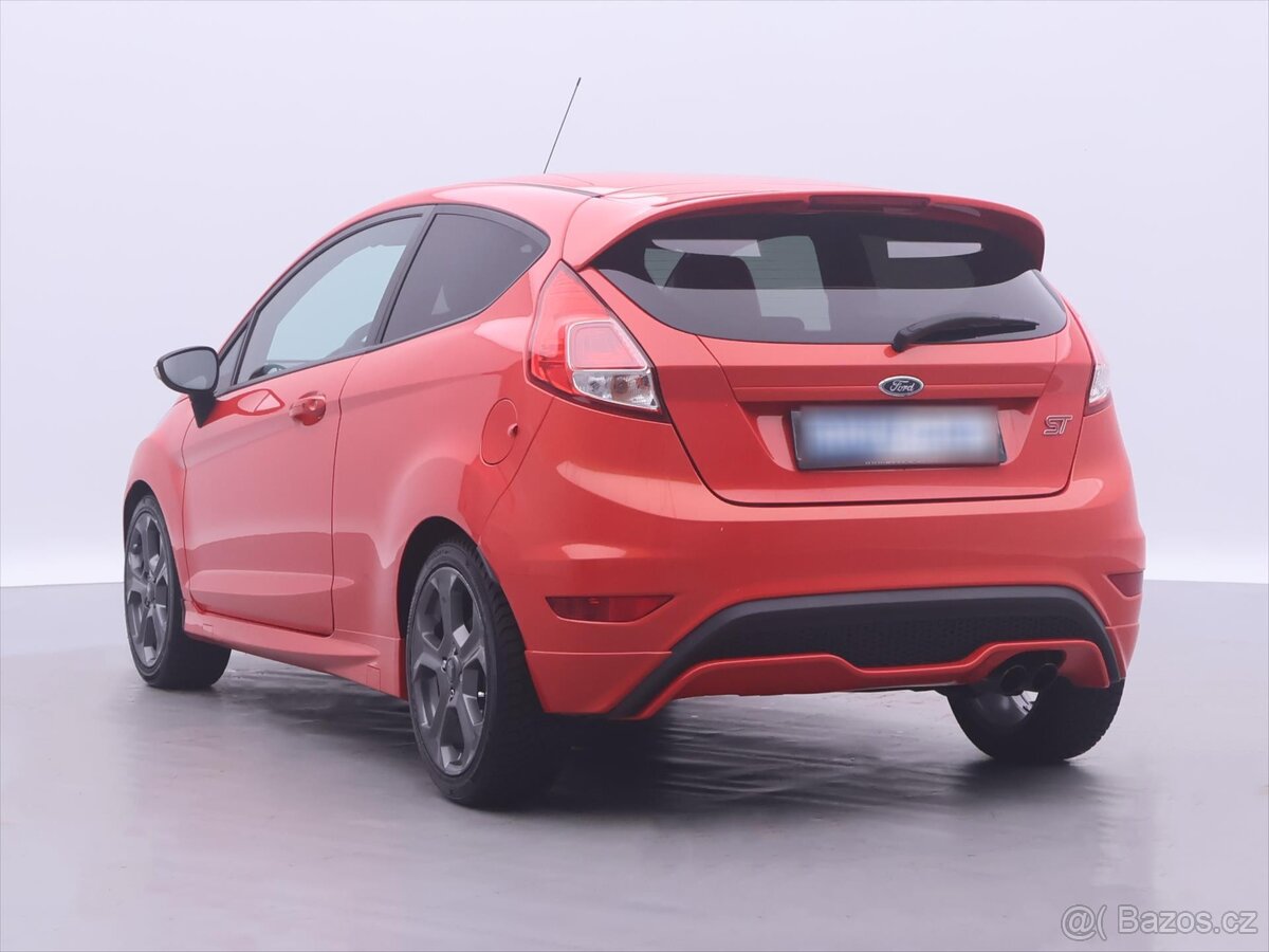 Ford Fiesta 1,6 ST 134kW Recaro Kůže (2013) - 3