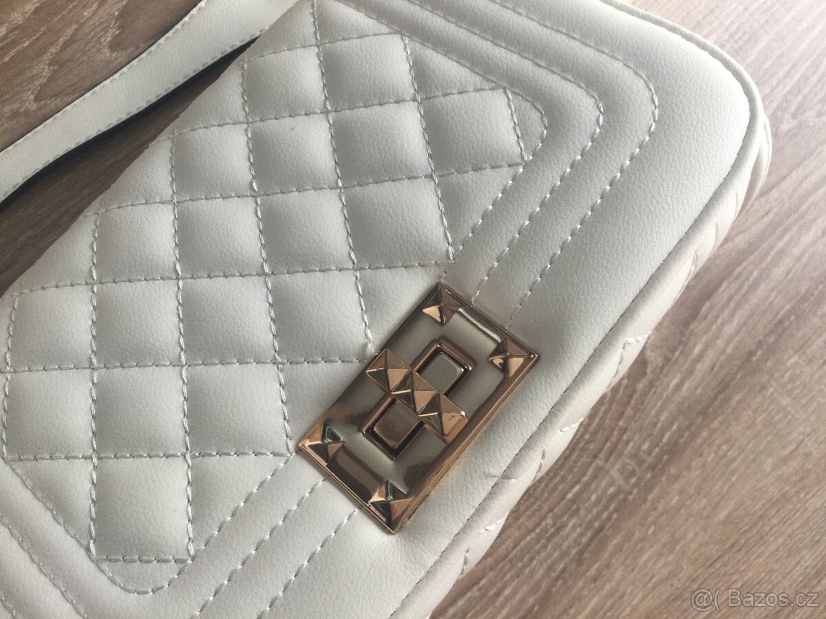 Nová bilá kabelka - 3