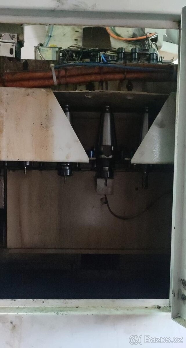 Obráběcí centrum (vertikální) Cincinnati FTV 850 (6502) - 3