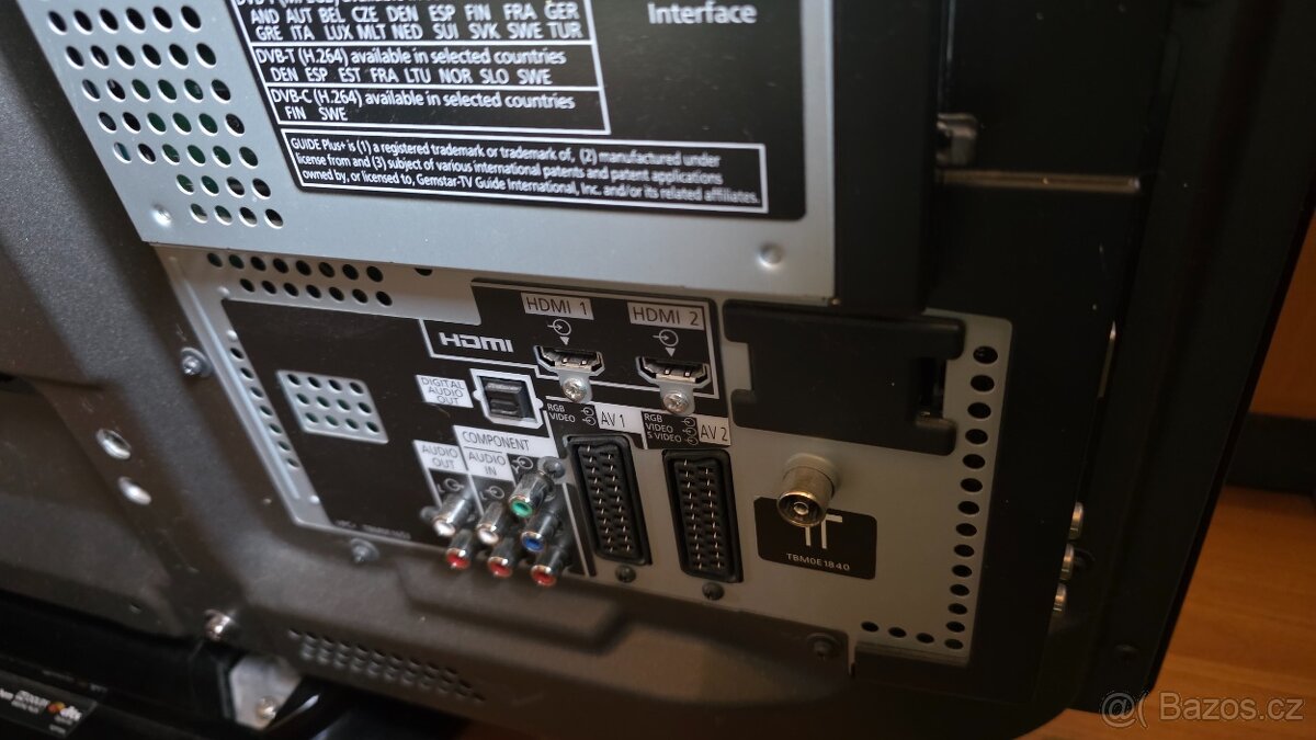 Panasonic VIERA TX-P42X10Y 42" - 3