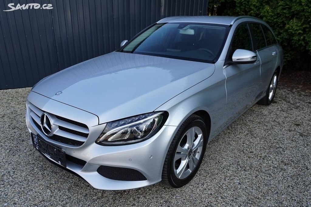 Mercedes-Benz Třídy C 220D AUTO PREMIUM LED - 3