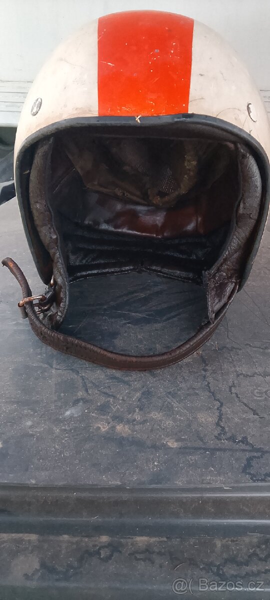Helma na motorku retro - 3
