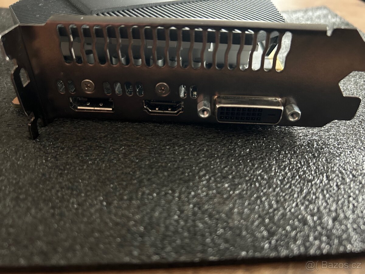 ASUS GTX1650 4gb OC-Test FurMark/3DMark - 3