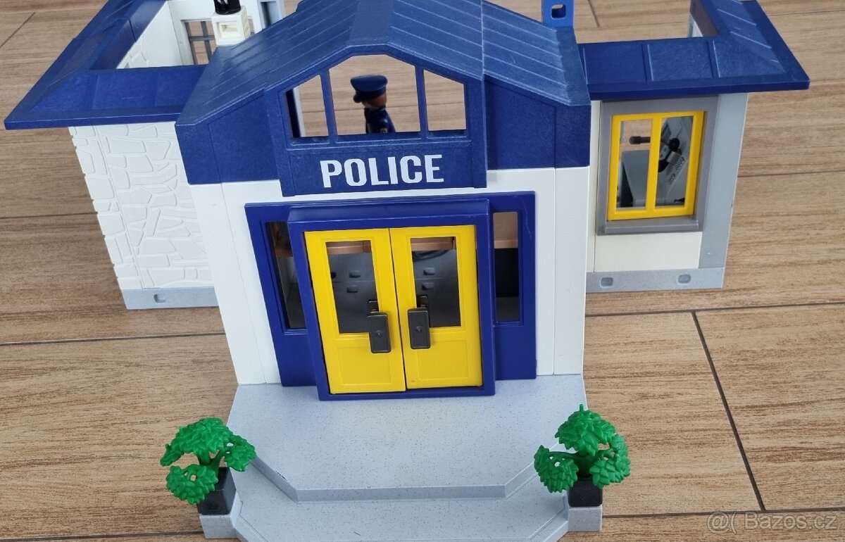 Playmobile policejní stanice - 3